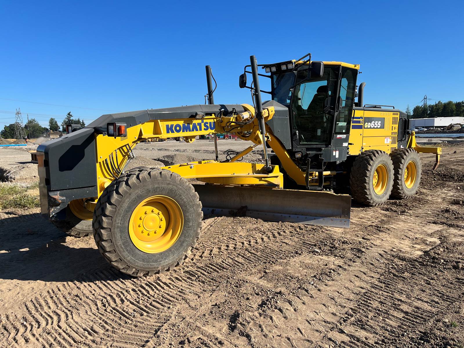 Used Komatsu Graders GD655