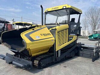 معدات فرش الاسفلت